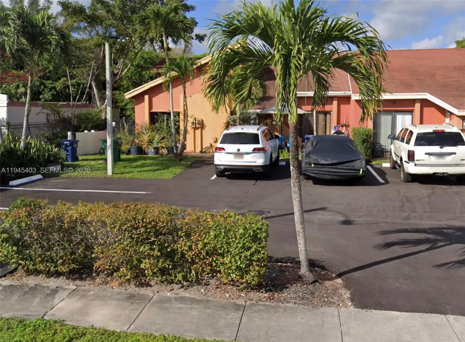 3 bedroom 2 bath Residential Lease for rent at 2221 NW 55th Ter, Lauderhill FL 33313