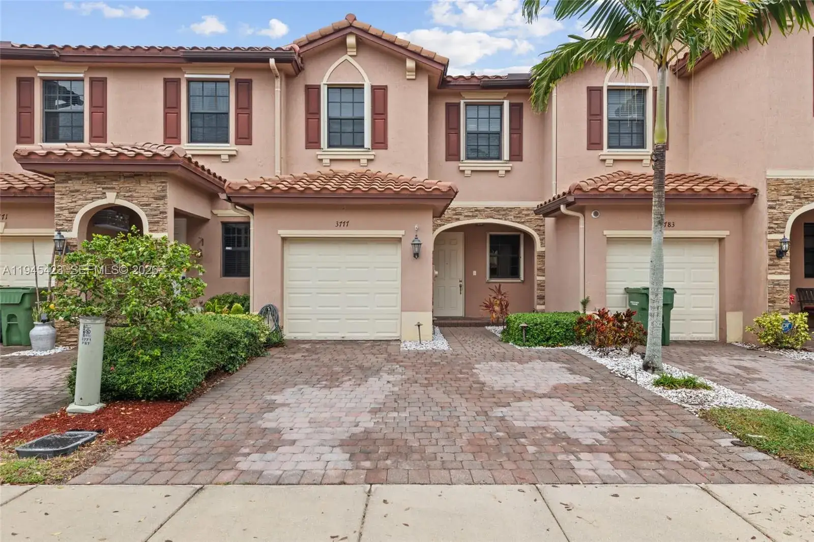 3 bedroom 2 bath Residential for sale at 3777 SE 3rd St, Homestead FL 33033
