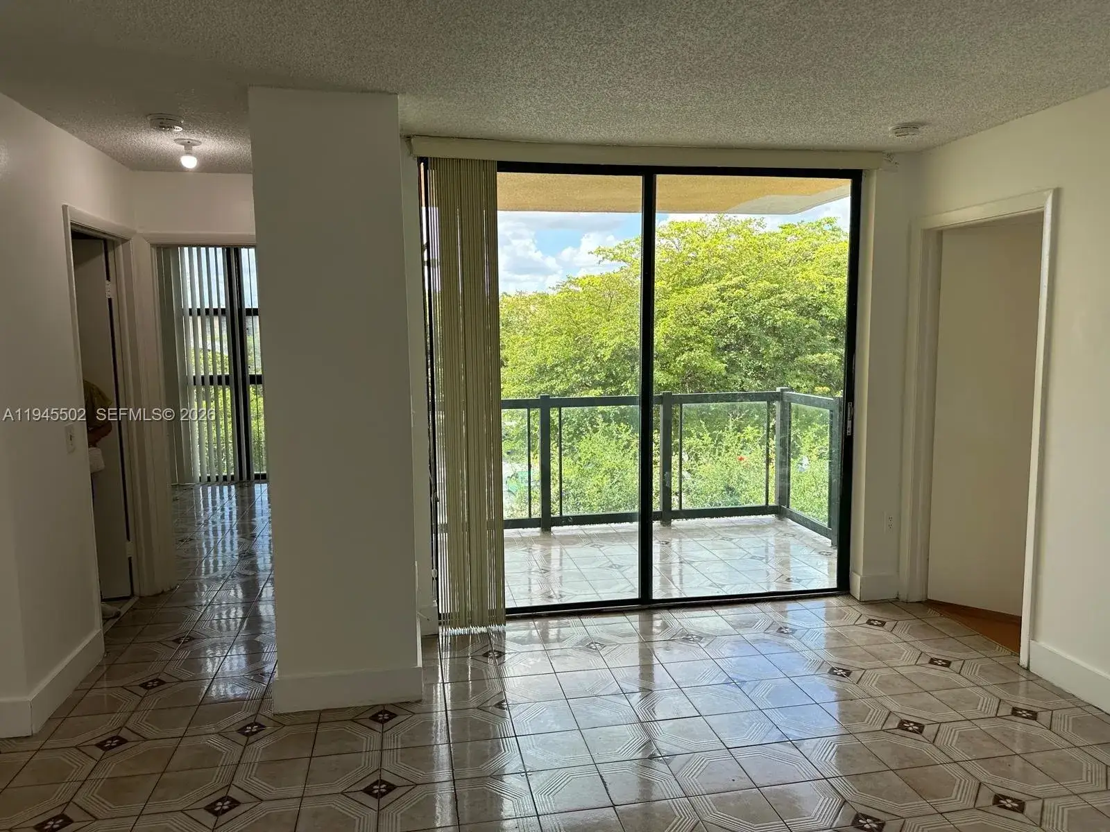 2 bedroom 2 bath Residential for sale at 11780 SW 18th St # 2, Miami FL 33175