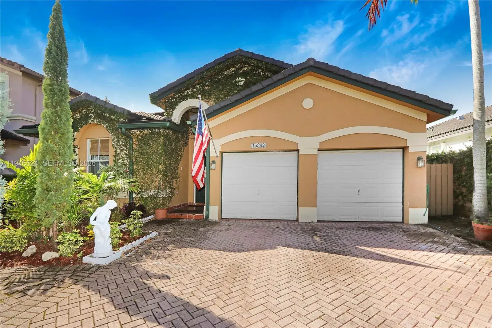 4 bedroom 2 bath Residential Lease for rent at 15382 SW 16th Ter # 0, Miami FL 33185