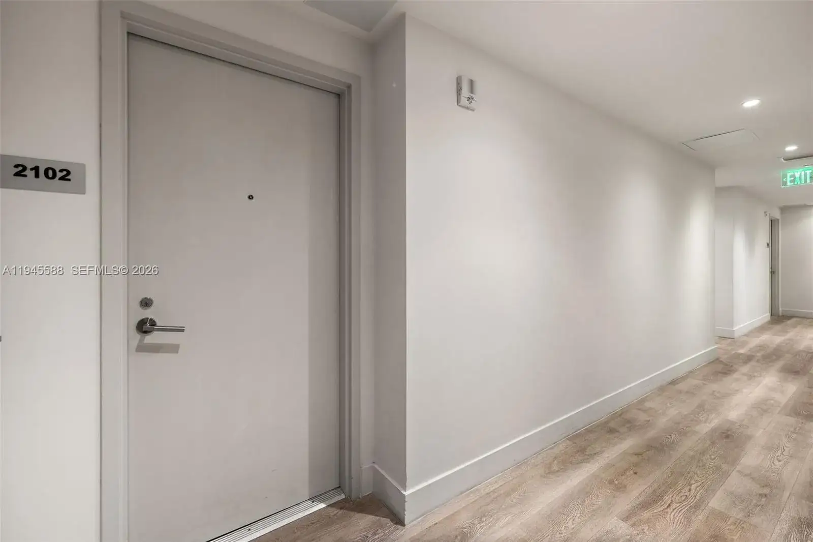 1 bedroom 1 bath Residential for sale at 239 SW 9th St # 2102, Miami FL 33130