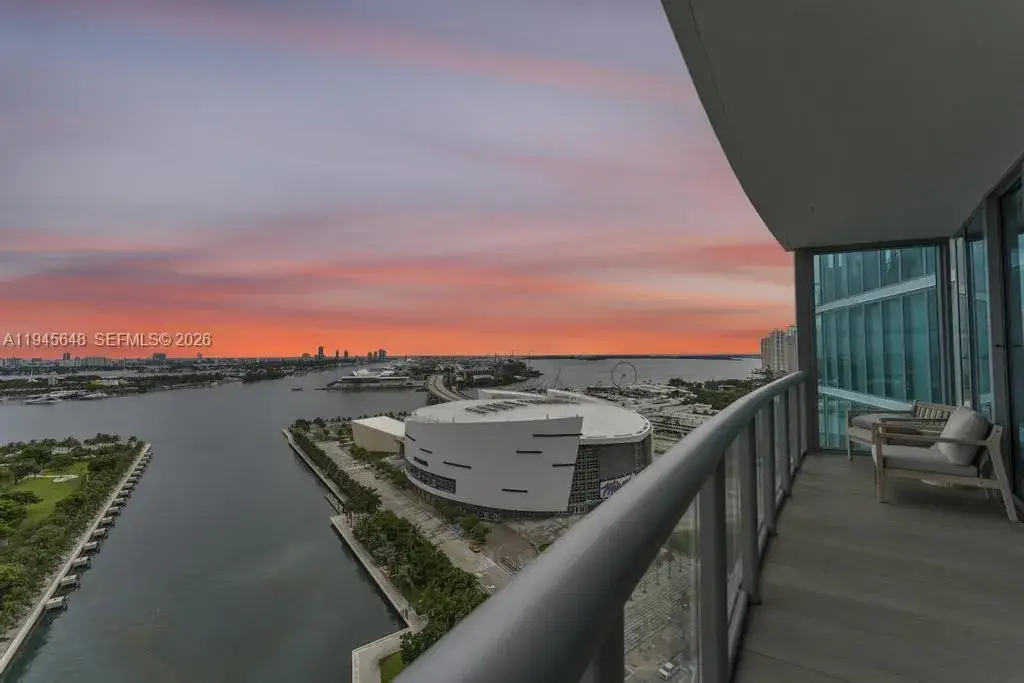2 bedroom 2 bath Residential for sale at 888 Biscayne Blvd # 2409, Miami FL 33132