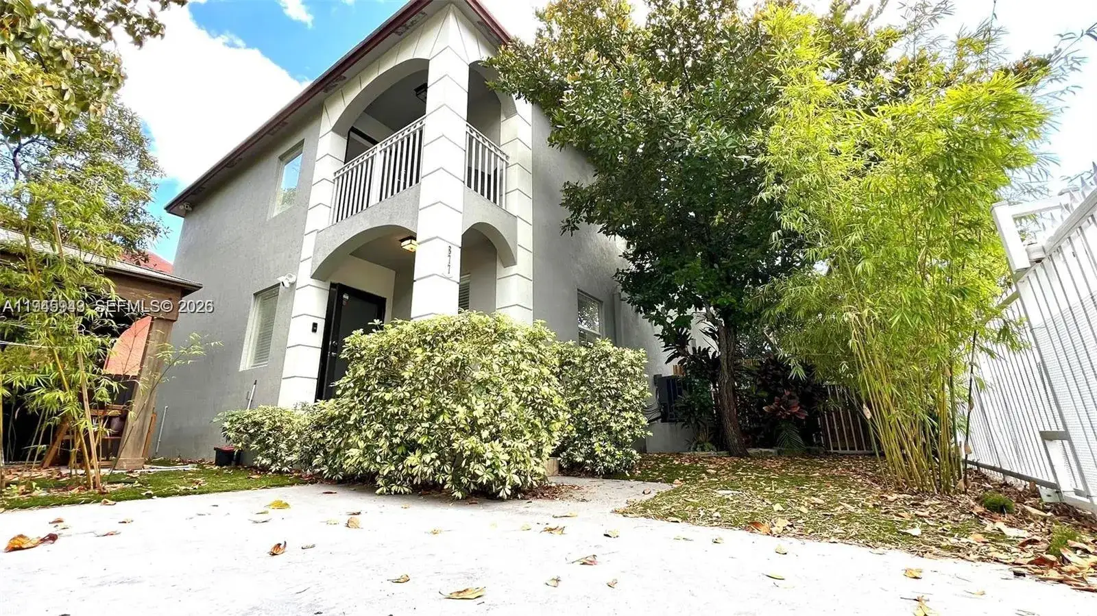 Residential Income for sale at 875 NW 2nd St, Miami FL 33128