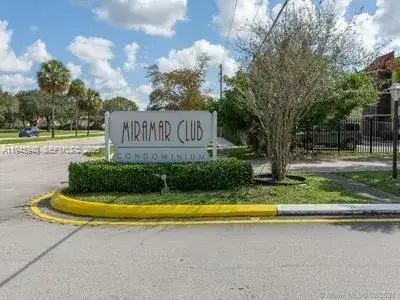 2 bedroom 2 bath Residential for sale at 3400 Foxcroft Rd # 109, Miramar FL 33025
