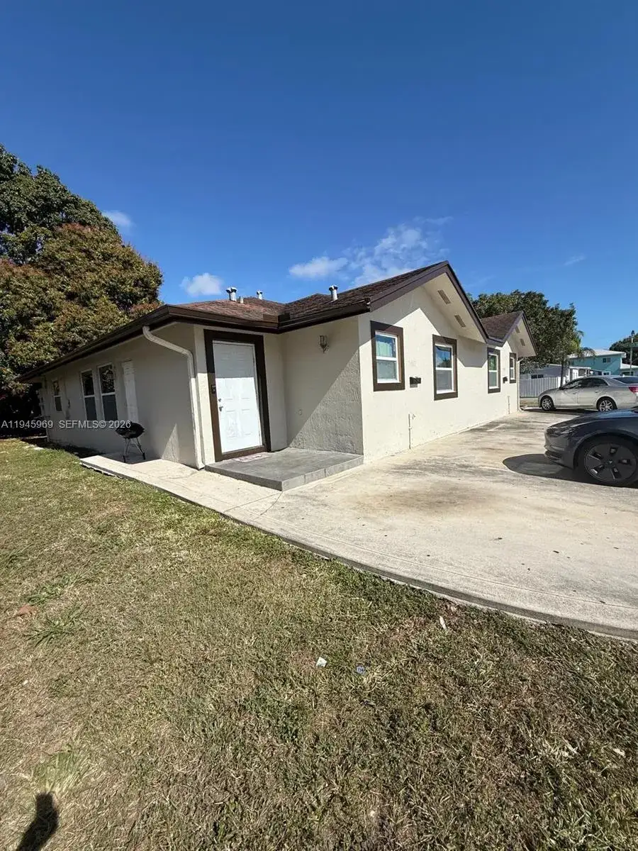 Residential Income for sale at 10501-10503 SW 172, Miami FL 33157