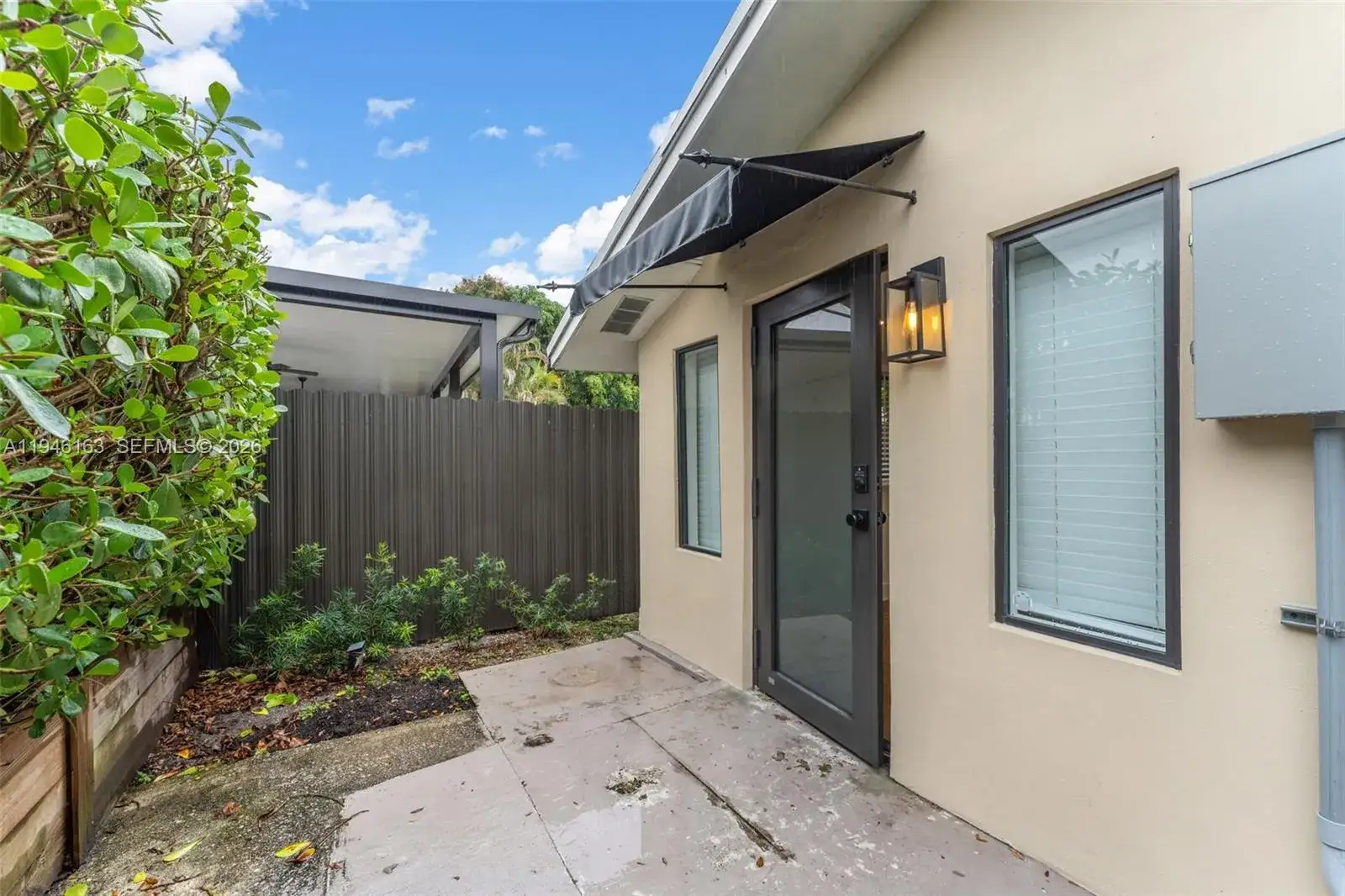 1 bedroom 1 bath Residential Lease for rent at 5790 SW 5th St REAR, Miami FL 33144