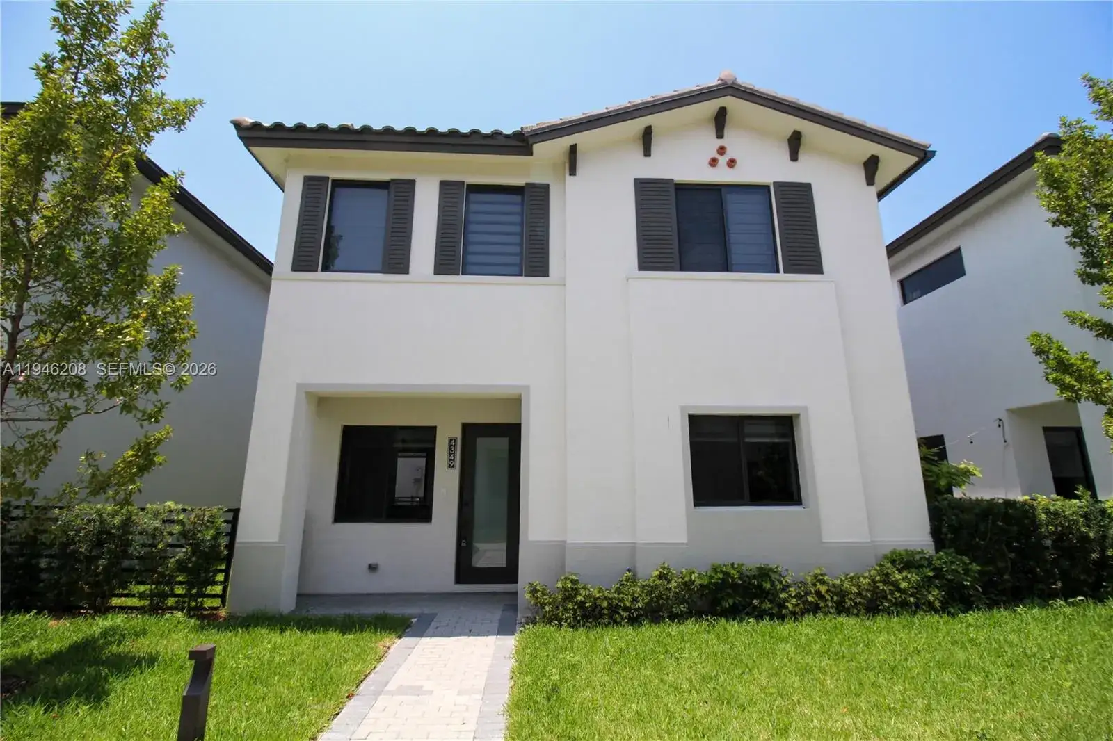 4 bedroom 3 bath Residential for sale at 4349 NW 81st Ave, Doral FL 33166