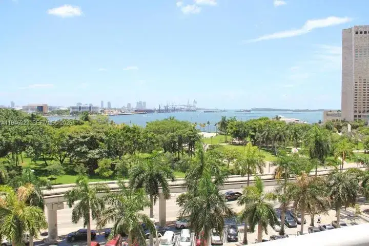 1 bath Residential for sale at 50 Biscayne Blvd # 705, Miami FL 33132