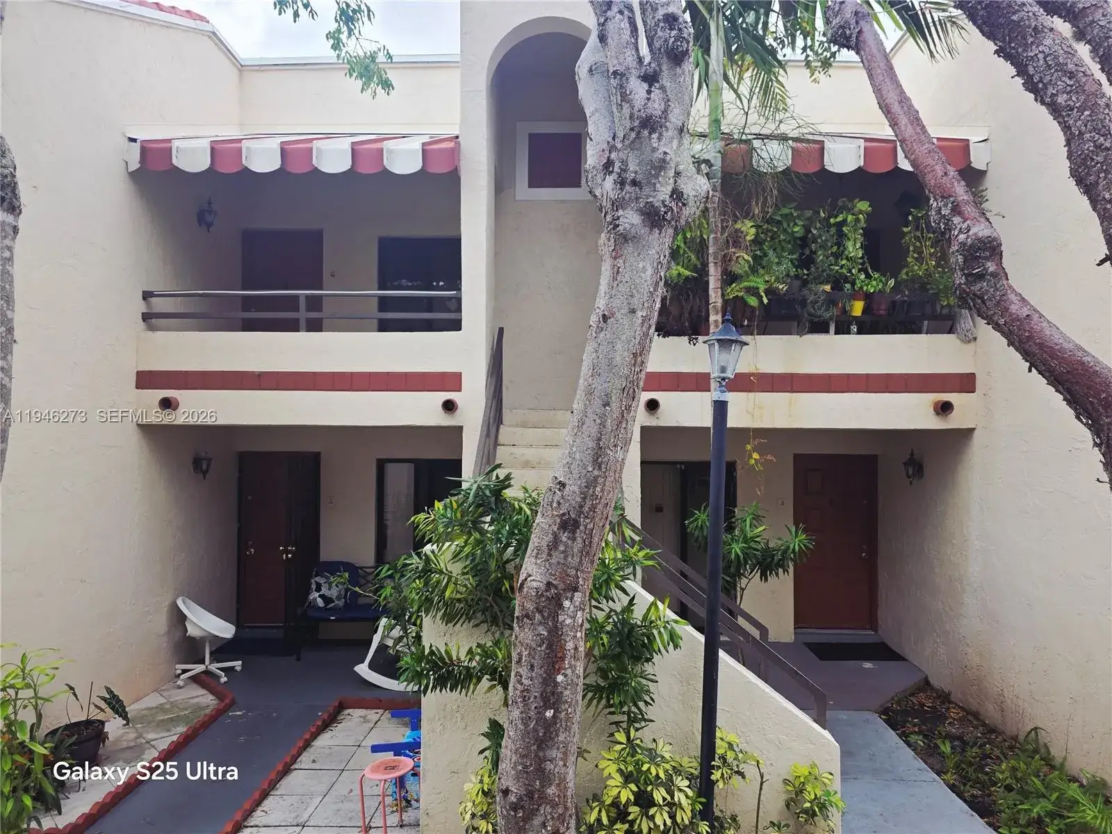 2 bedroom 2 bath Residential Lease for rent at 20130 NE 3rd Ct # 6, Miami FL 33179