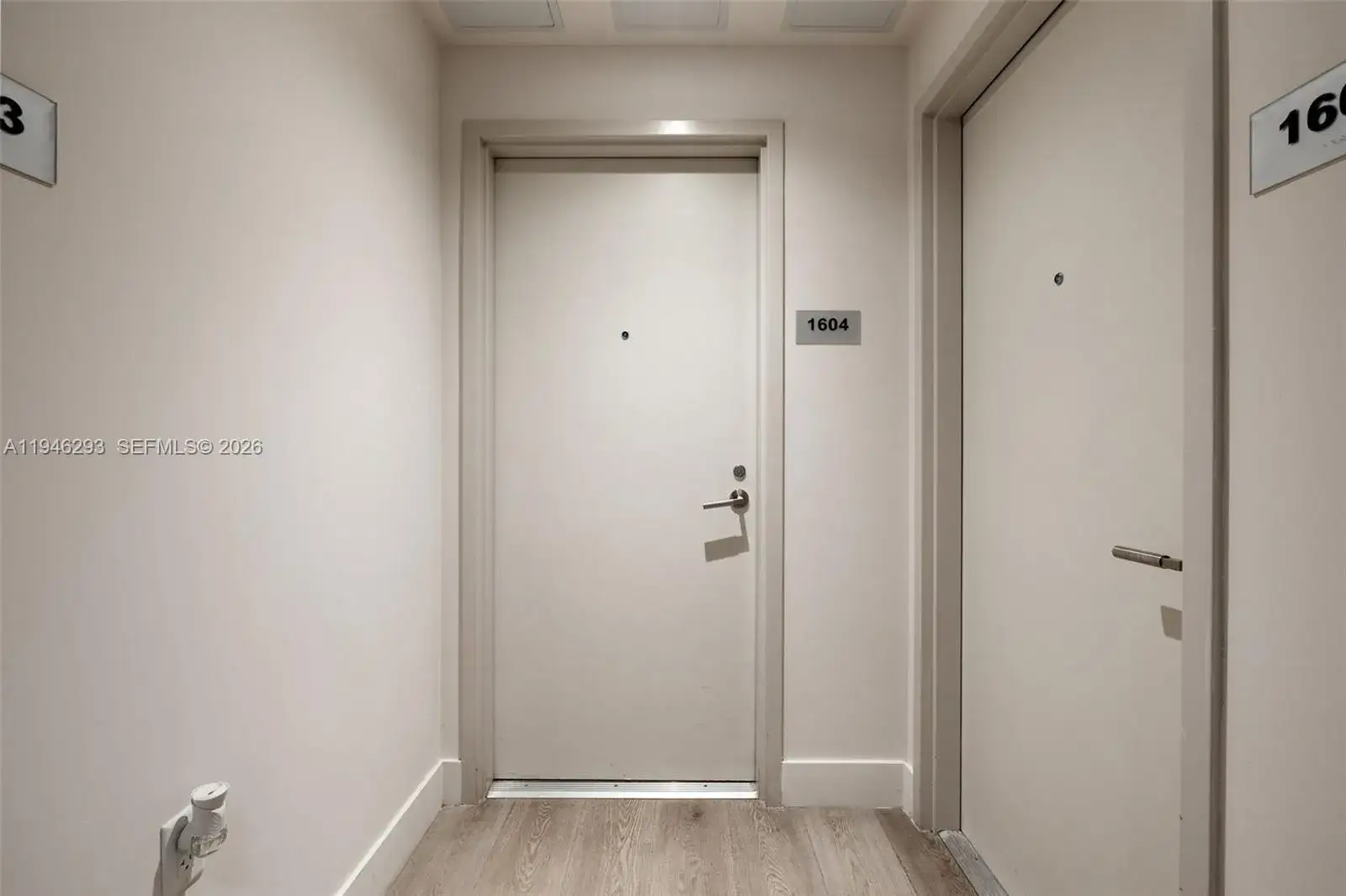 1 bedroom 1 bath Residential for sale at 239 SW 9th St # 1604, Miami FL 33130