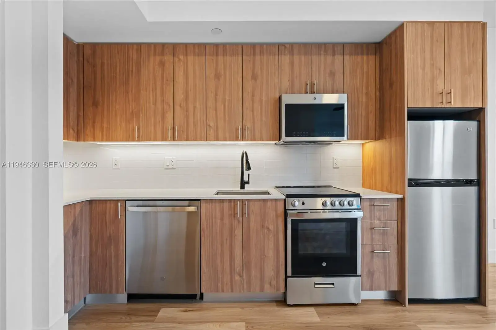 1 bath Residential Lease for rent at 650 SW 1st St # 301, Miami FL 33130