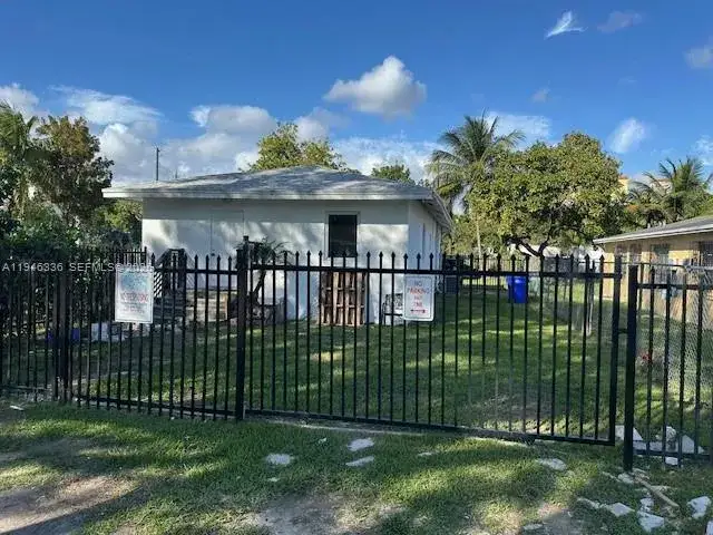 4 bedroom 2 bath Residential Lease for rent at 113 NE 75th St, Miami FL 33138