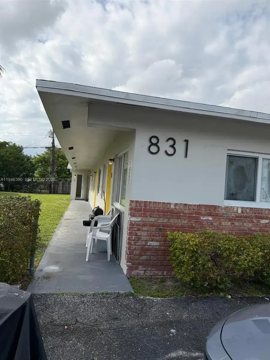 1 bedroom 1 bath Residential Lease for rent at 831 NW 1st Ave # 4, Fort Lauderdale FL 33311
