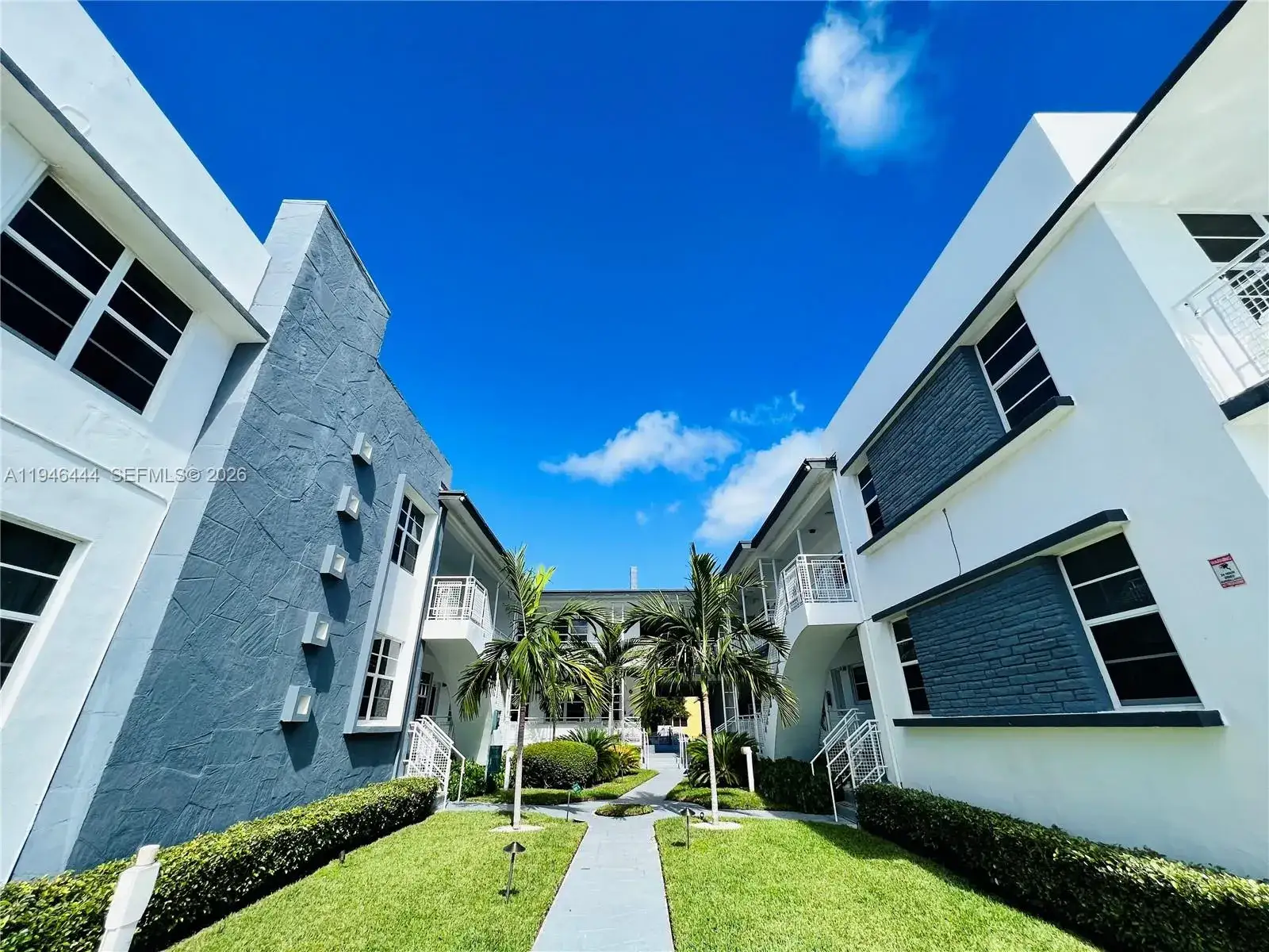 1 bedroom 1 bath Residential Lease for rent at 960 Bay Dr # 901, Miami Beach FL 33141