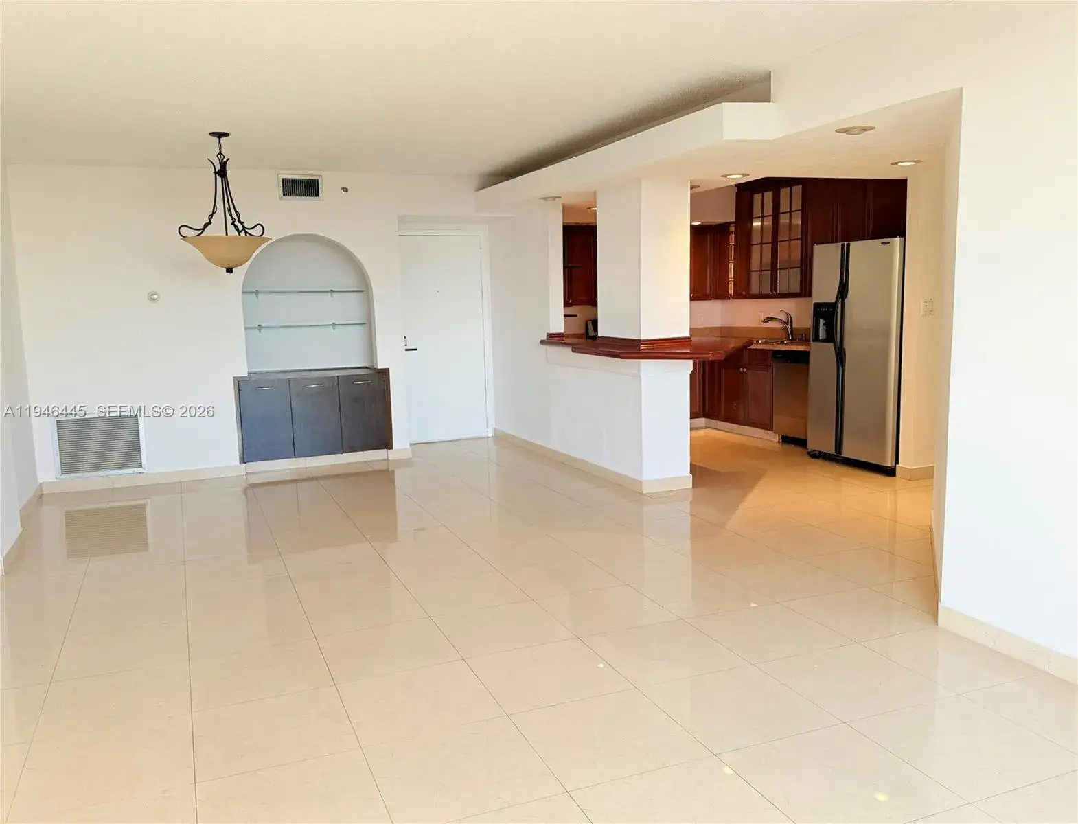 2 bedroom 2 bath Residential for sale at 919 Hillcrest Dr # 704, Hollywood FL 33021