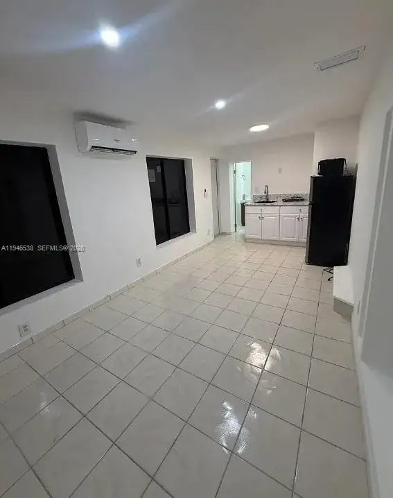 1 bath Residential Lease for rent at 6561 SW 18th St # 1, West Miami FL 33155