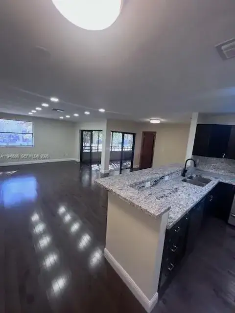 3 bedroom 2 bath Residential for sale at 20005 NE 3rd Ct # 6, Miami FL 33179