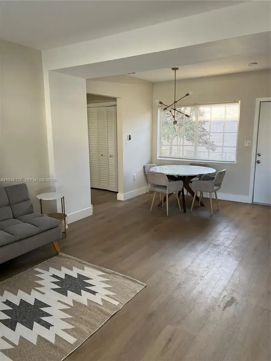1 bedroom 1 bath Residential Lease for rent at 1129 NE 111th street # 1, Biscayne Park FL 33161