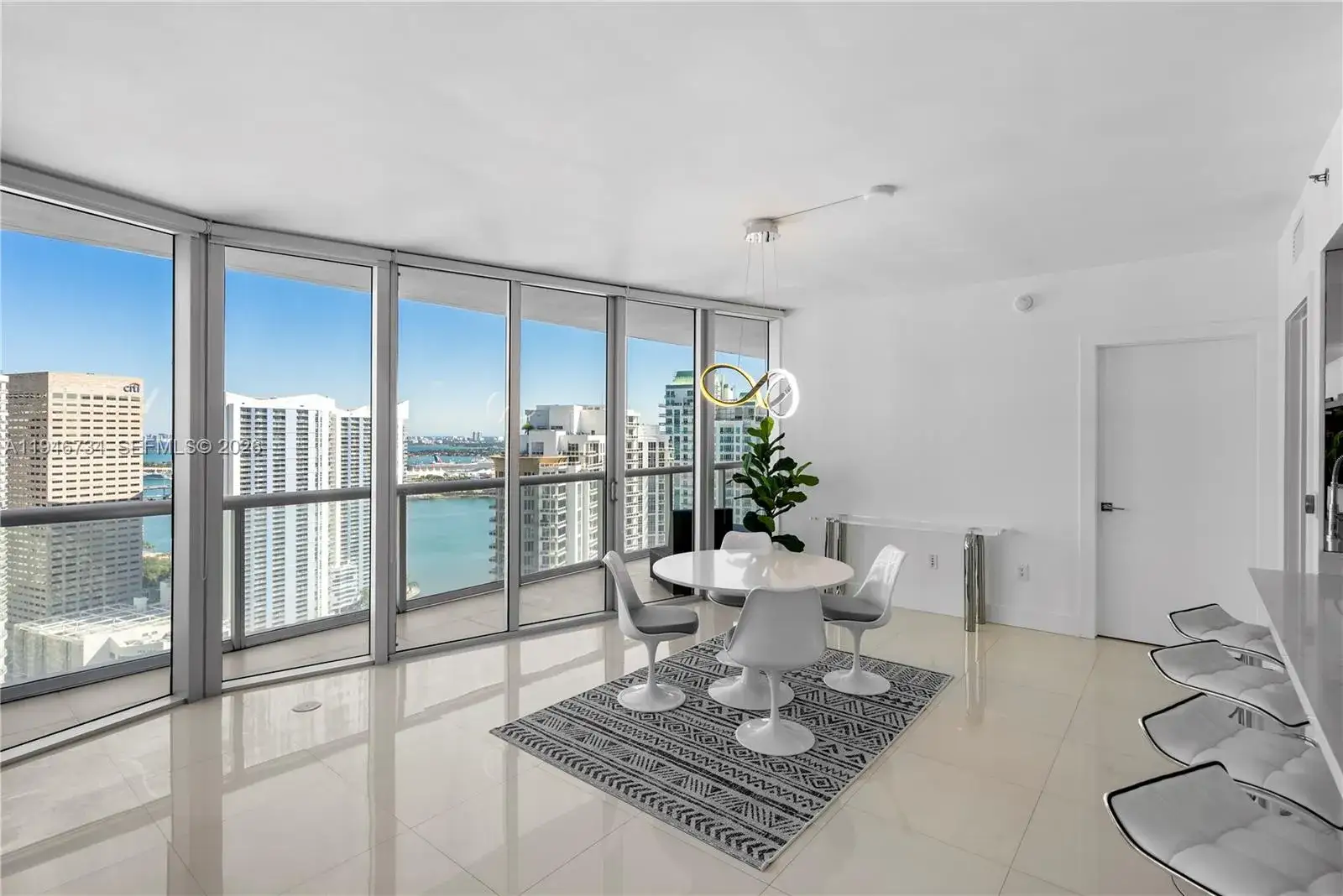 2 bedroom 2 bath Residential Lease for rent at 495 Brickell Ave # 3804, Miami FL 33131