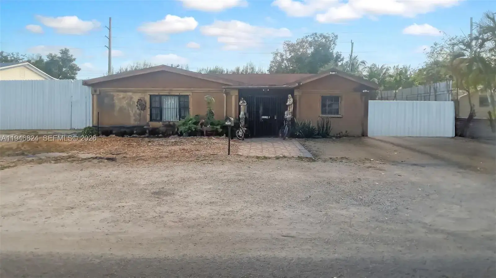 3 bedroom 2 bath Residential for sale at 2930 NW 87th Ter, Miami FL 33147