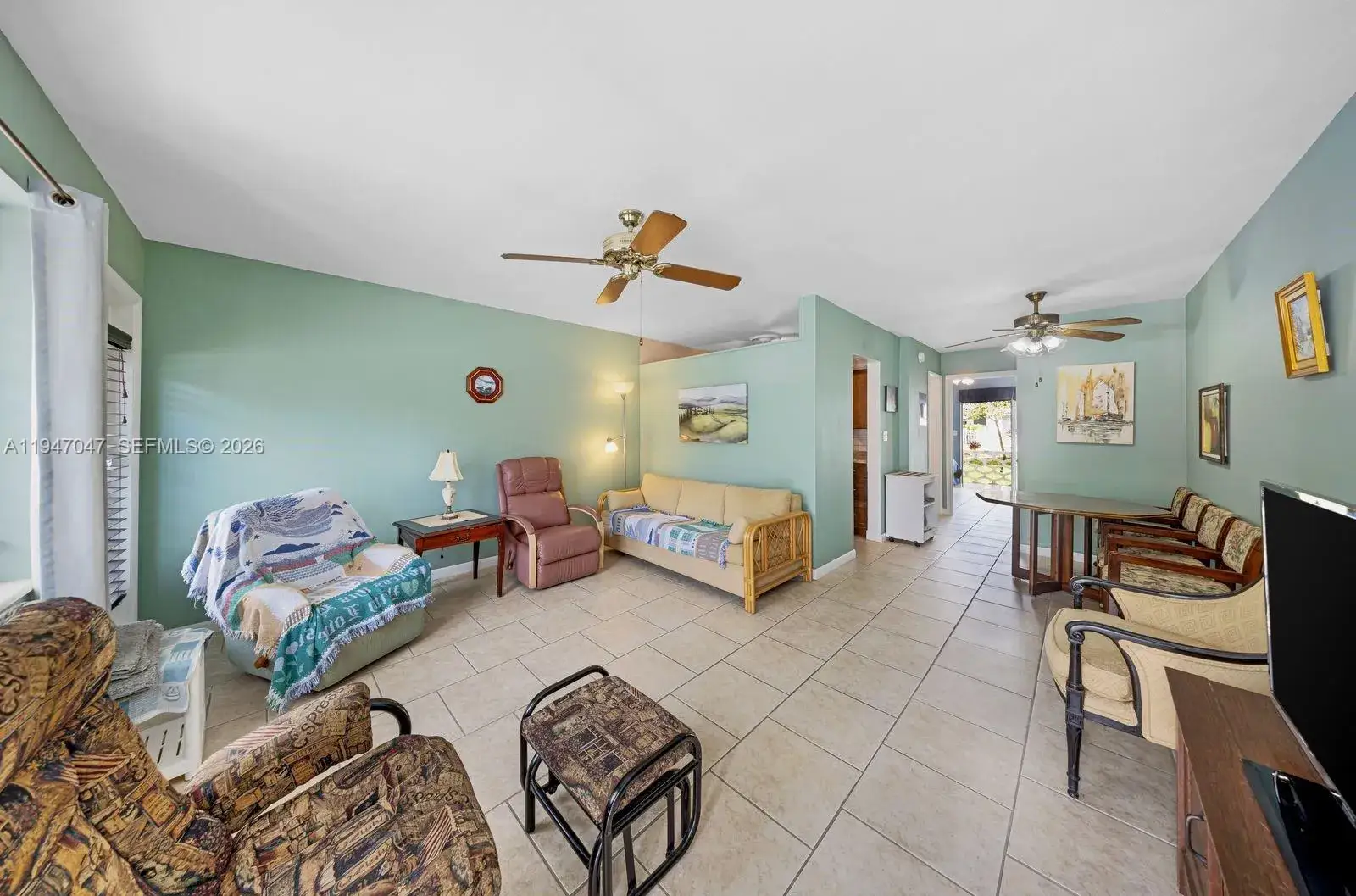1 bedroom 1 bath Residential for sale at 15610 NE 6th Ave # 7D, Miami FL 33162