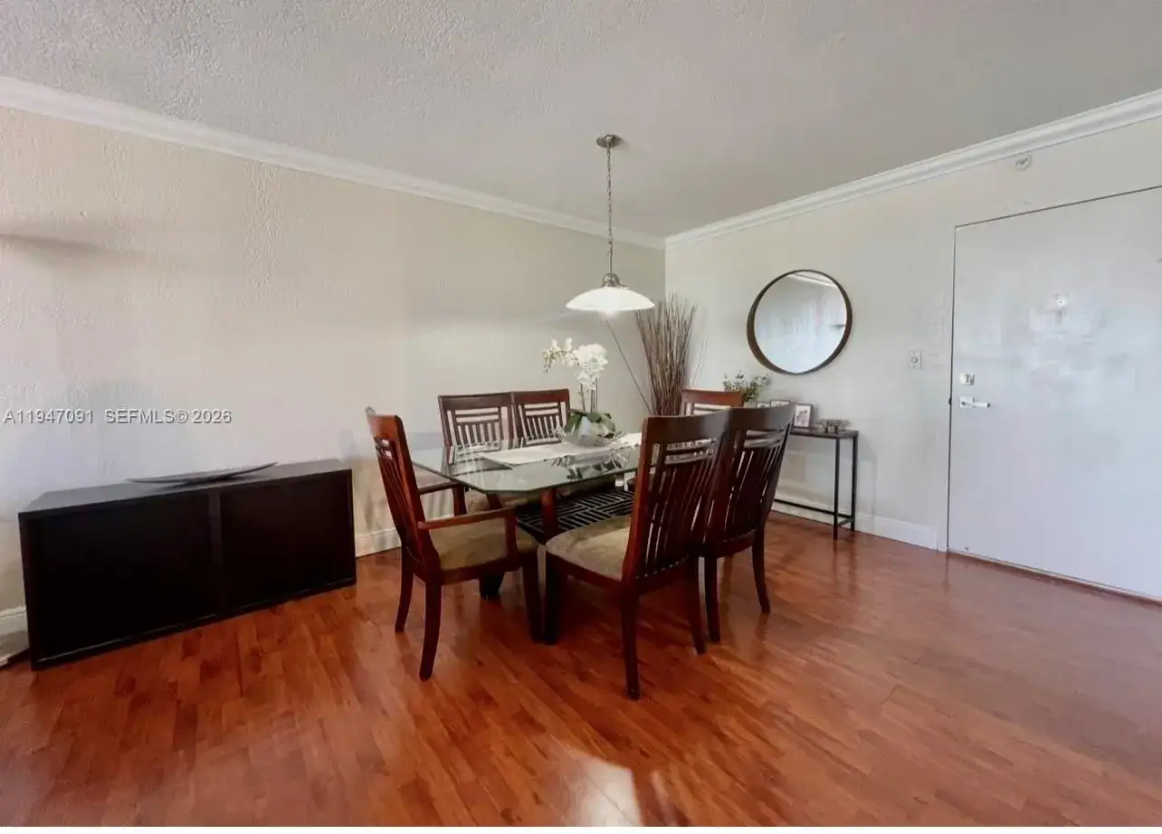 2 bedroom 2 bath Residential Lease for rent at 2851 NE 183rd St # 907E, Aventura FL 33160
