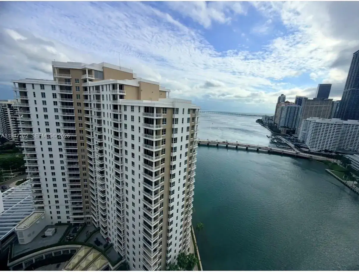 2 bedroom 2 bath Residential Lease for rent at 801 Brickell Key Blvd # 2401, Miami FL 33131