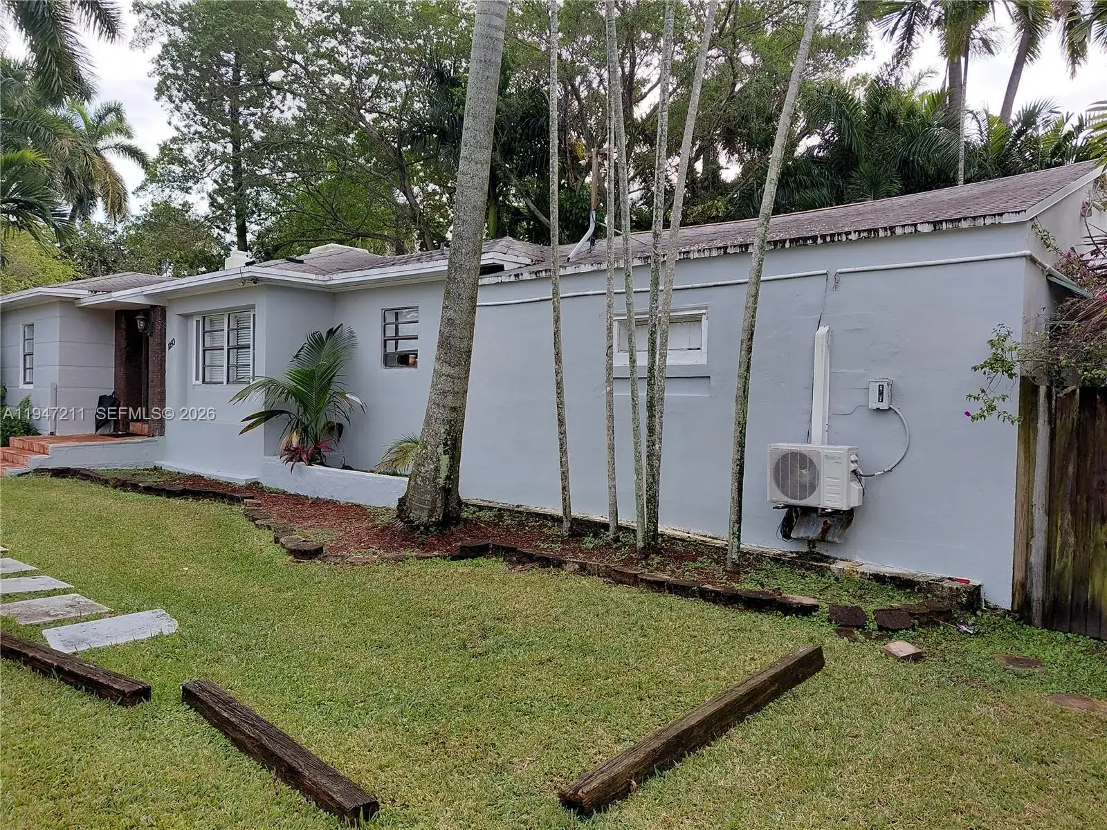 1 bedroom 1 bath Residential Lease for rent at 1050 NE 82nd St # 2, Miami FL 33138