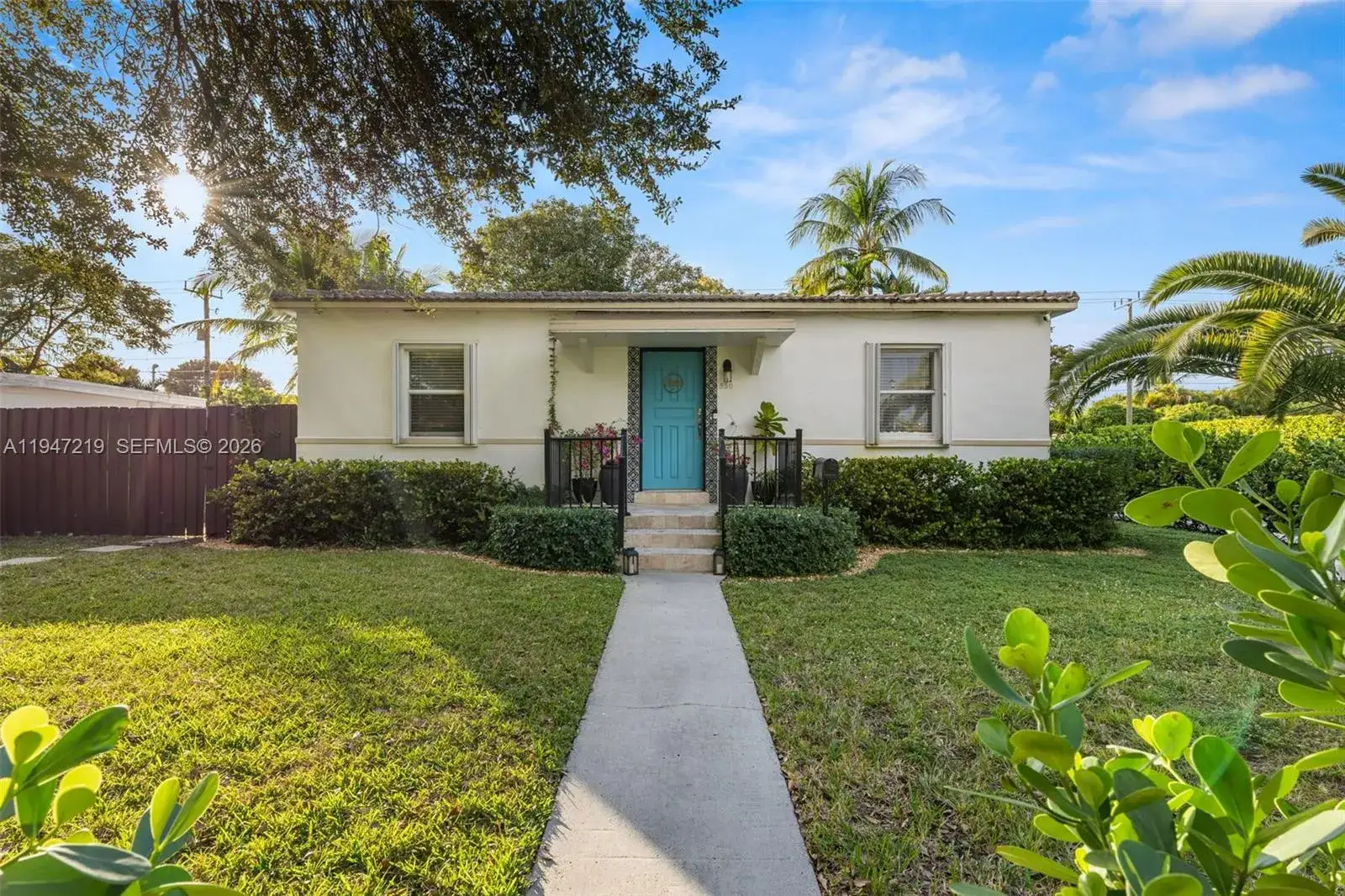 5 bedroom 2 bath Residential for sale at 550 Cardinal St, Miami Springs FL 33166