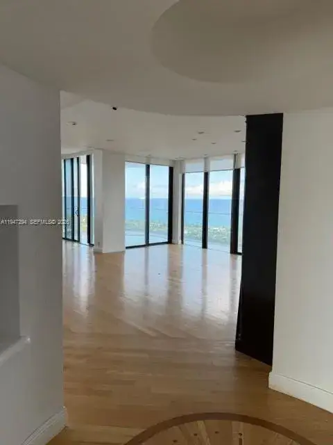 5 bedroom 7 bath Residential for sale at 19707 Turnberry Way # 4, Aventura FL 33180