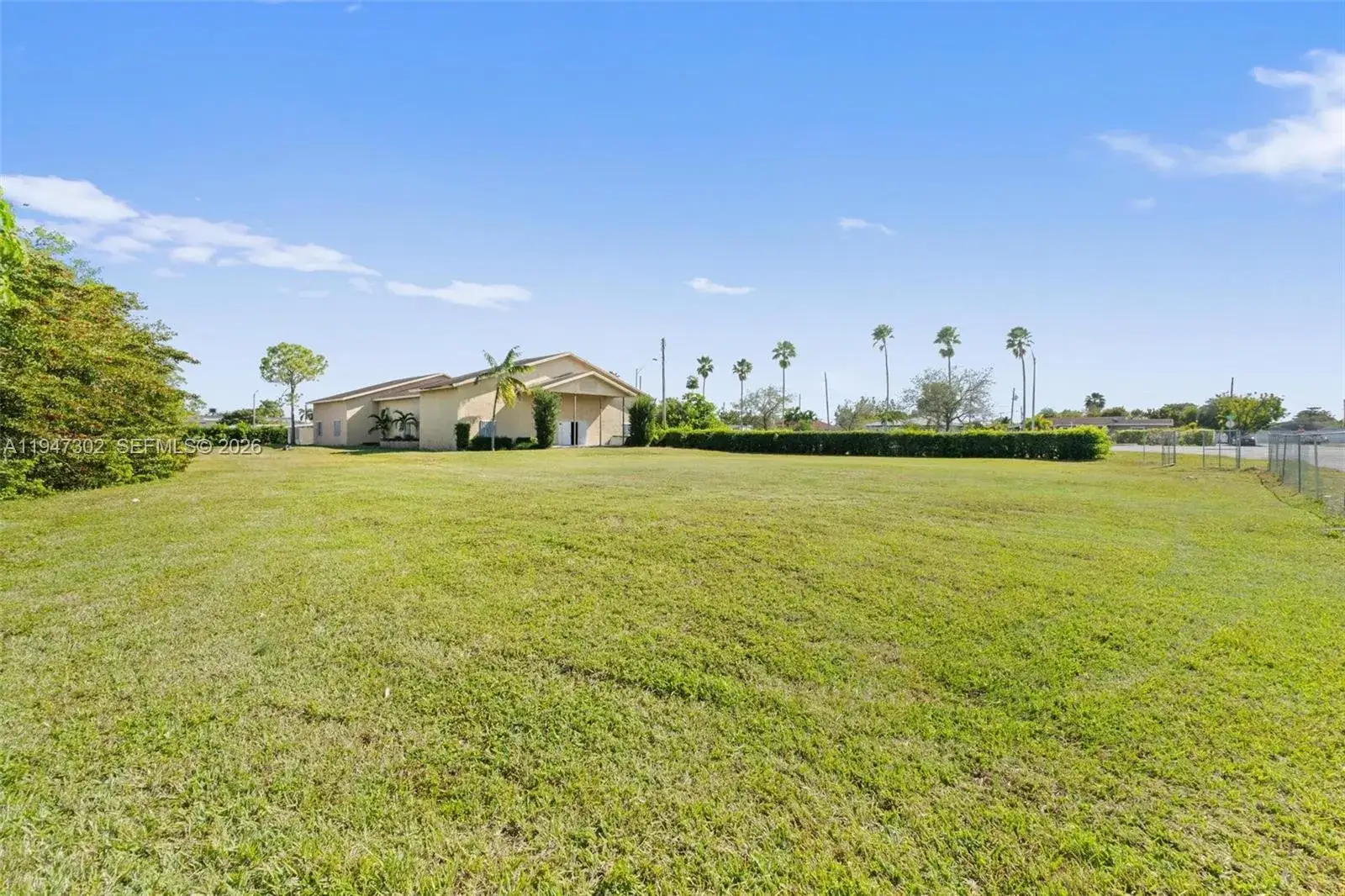Commercial Land for sale at 21571 SW 110th Ave, Miami FL 33189