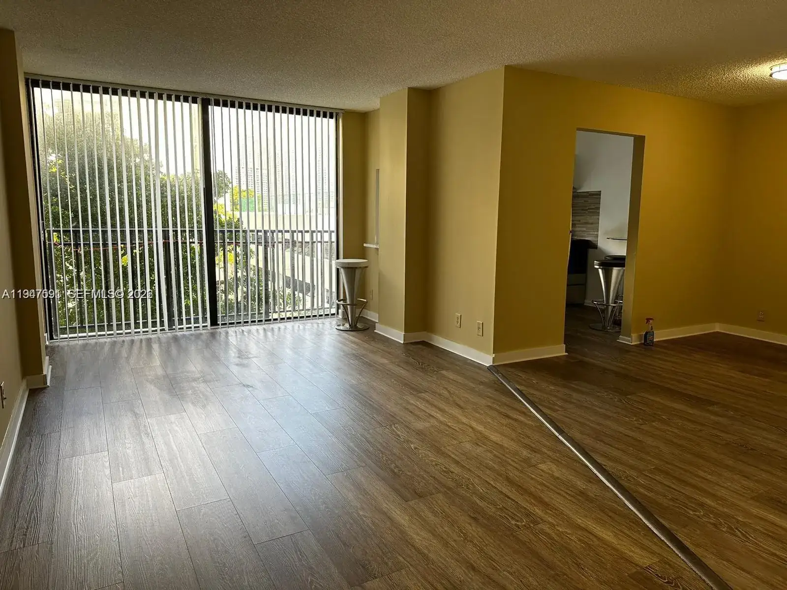1 bedroom 1 bath Residential for sale at 16909 N Bay Rd # 409, Sunny Isles Beach FL 33160