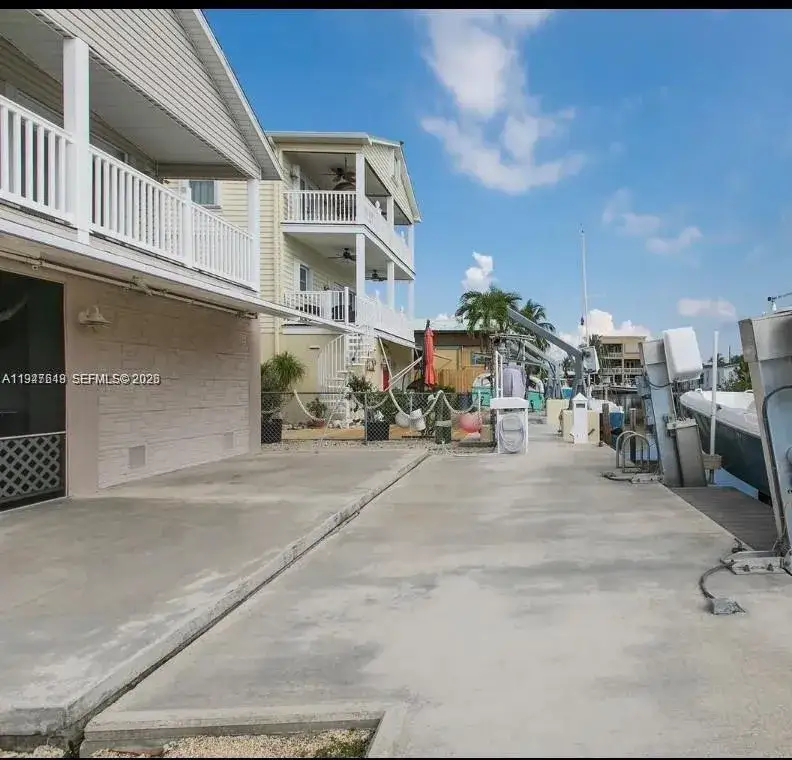 3 bedroom 2 bath Residential Lease for rent at 11 Flamingo Rd, Key Largo FL 33037