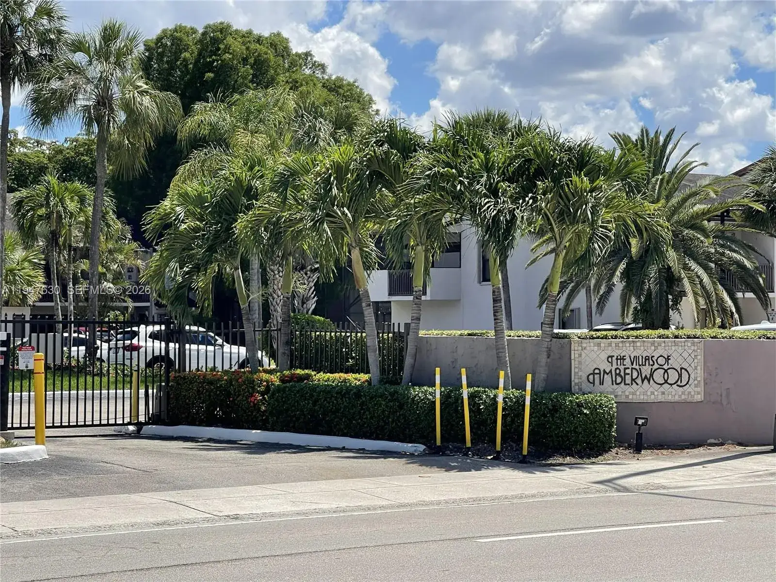 2 bedroom 2 bath Residential for sale at 9944 NW 41st St # 23, Doral FL 33178