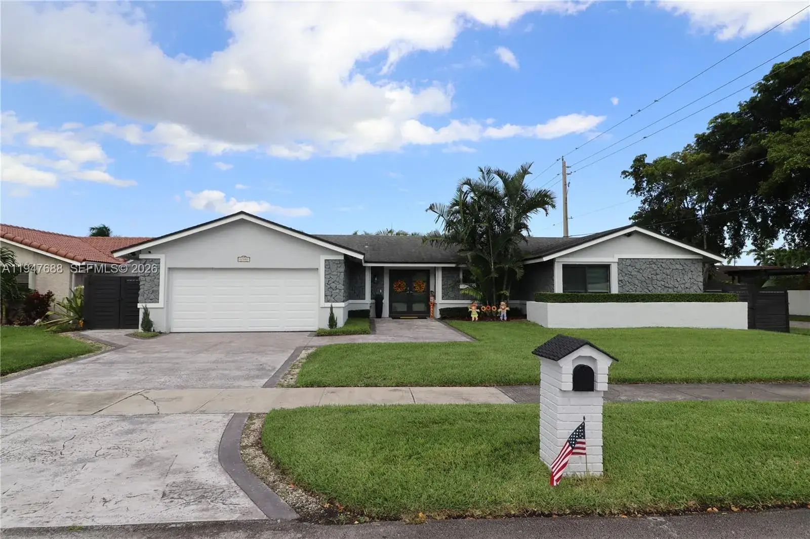 3 bedroom 2 bath Residential for sale at 12001 SW 97th Ter, Miami FL 33186
