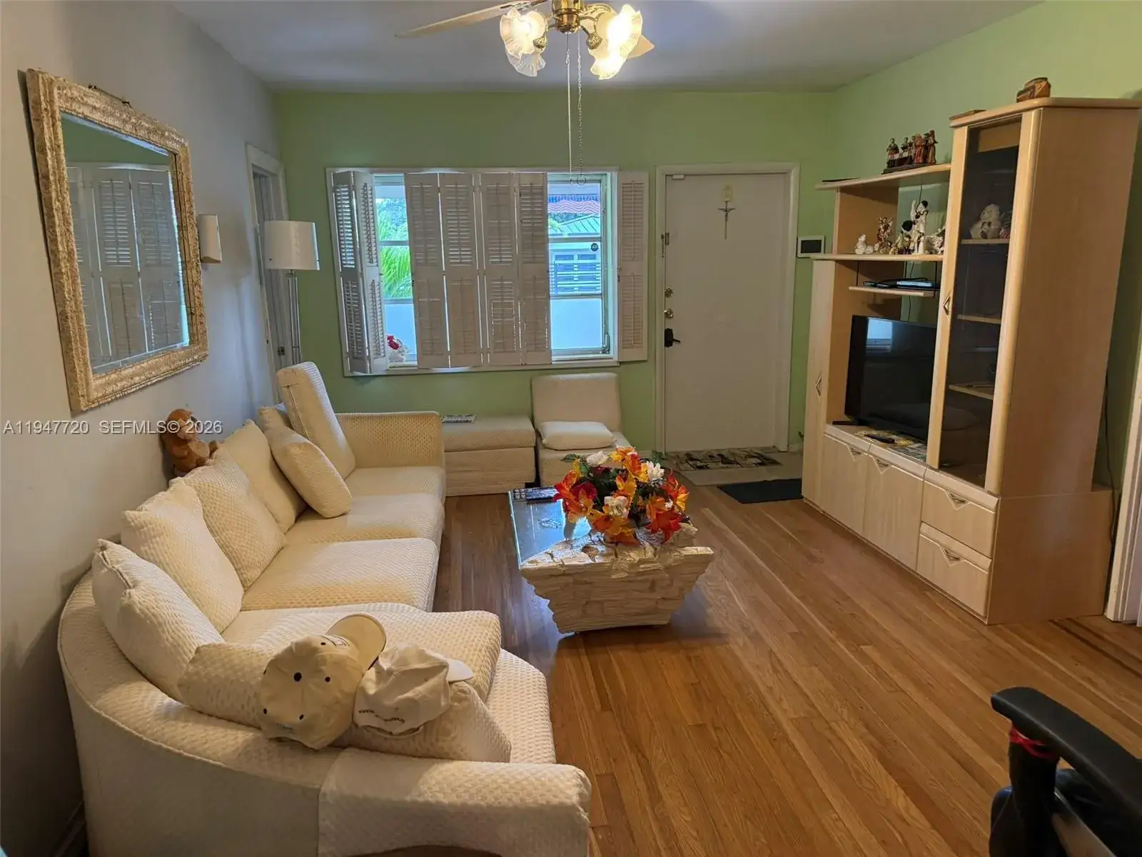 3 bedroom 1 bath Residential for sale at 2560 SW 22nd Ave, Miami FL 33133