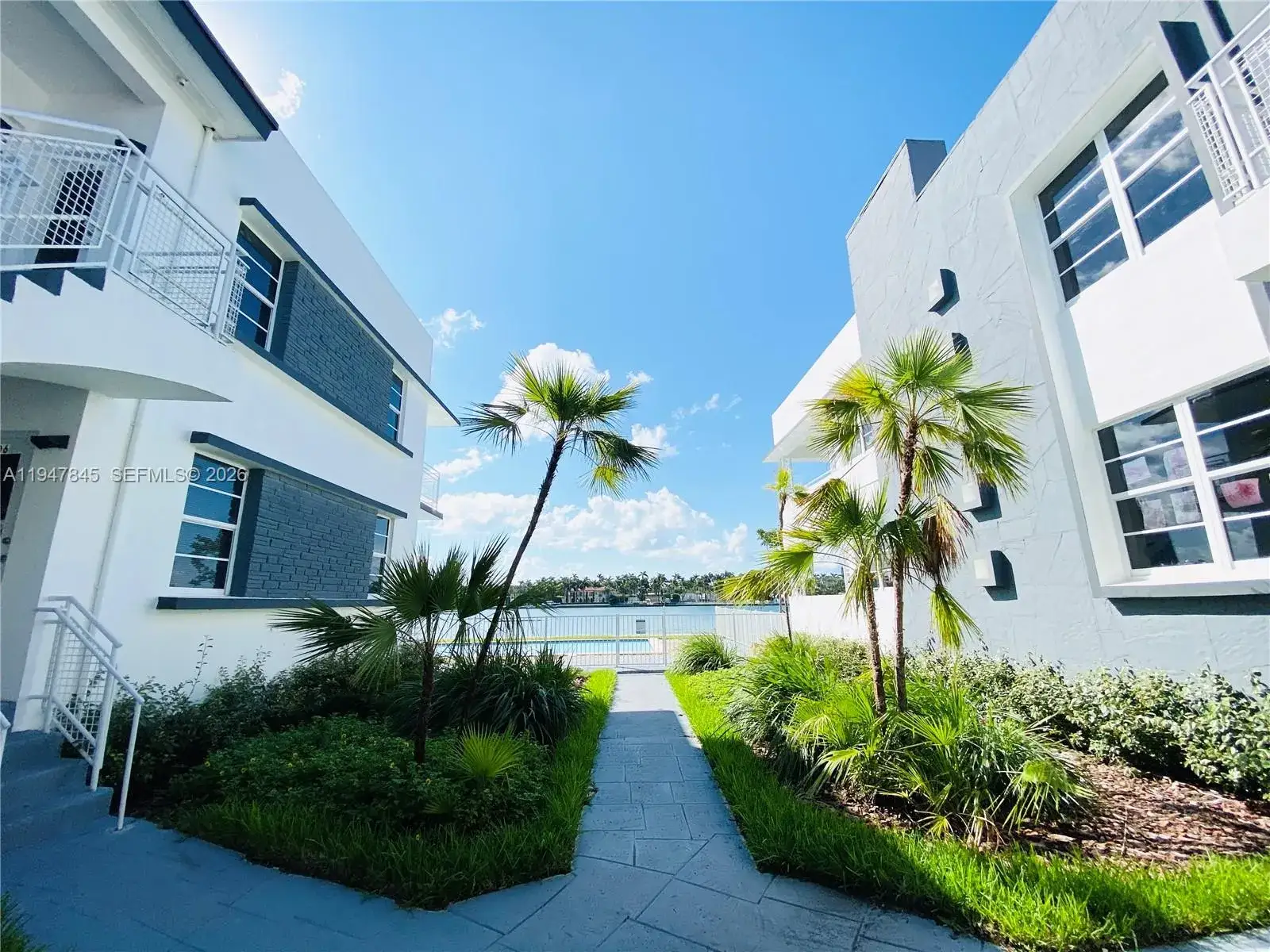 1 bedroom 1 bath Residential Lease for rent at 960 Bay Dr # 902, Miami Beach FL 33141
