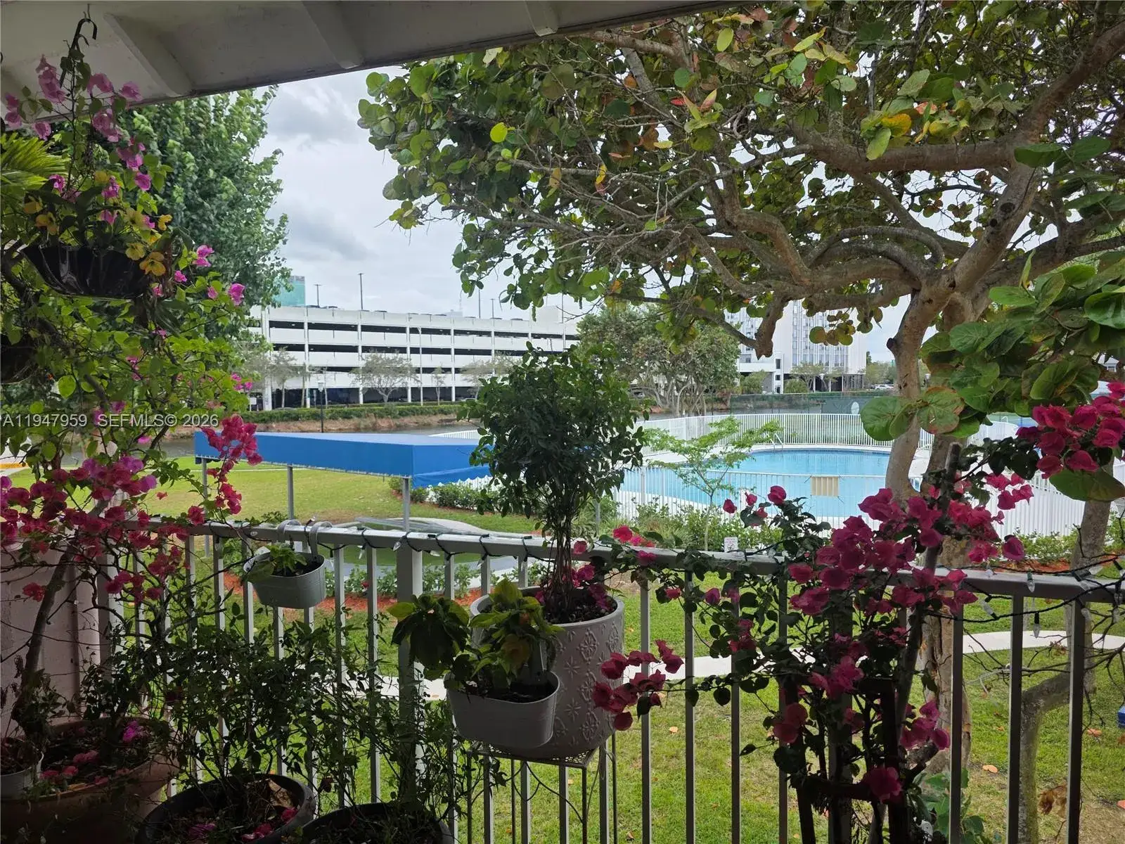 2 bedroom 1 bath Residential Lease for rent at 7424 SW 82nd St # D215, Miami FL 33143