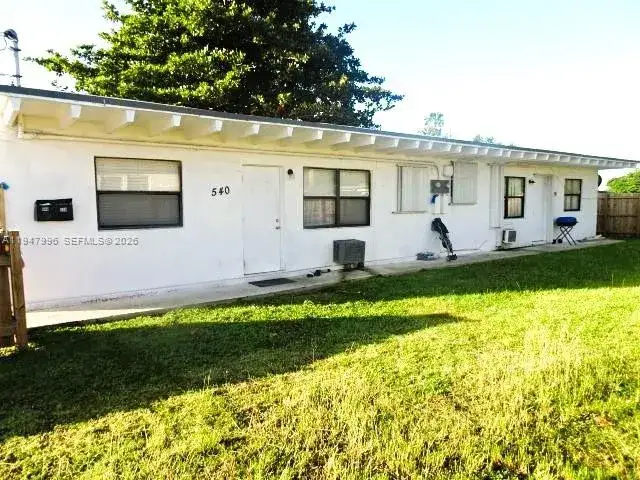 1 bedroom 1 bath Residential Lease for rent at 536 SW 6th Ter # 536, Homestead FL 33030