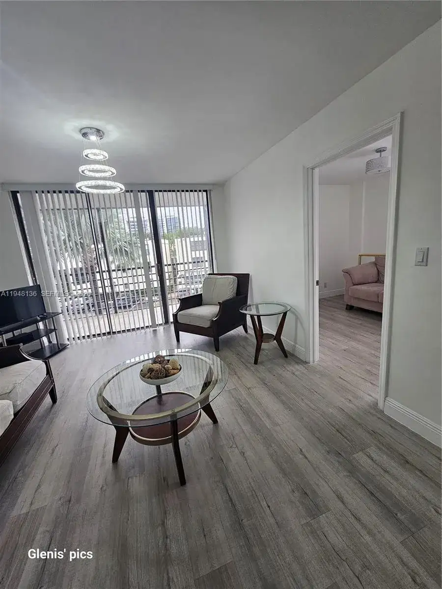 2 bedroom 2 bath Residential for sale at 20400 W Country Club Dr # 301, Aventura FL 33180