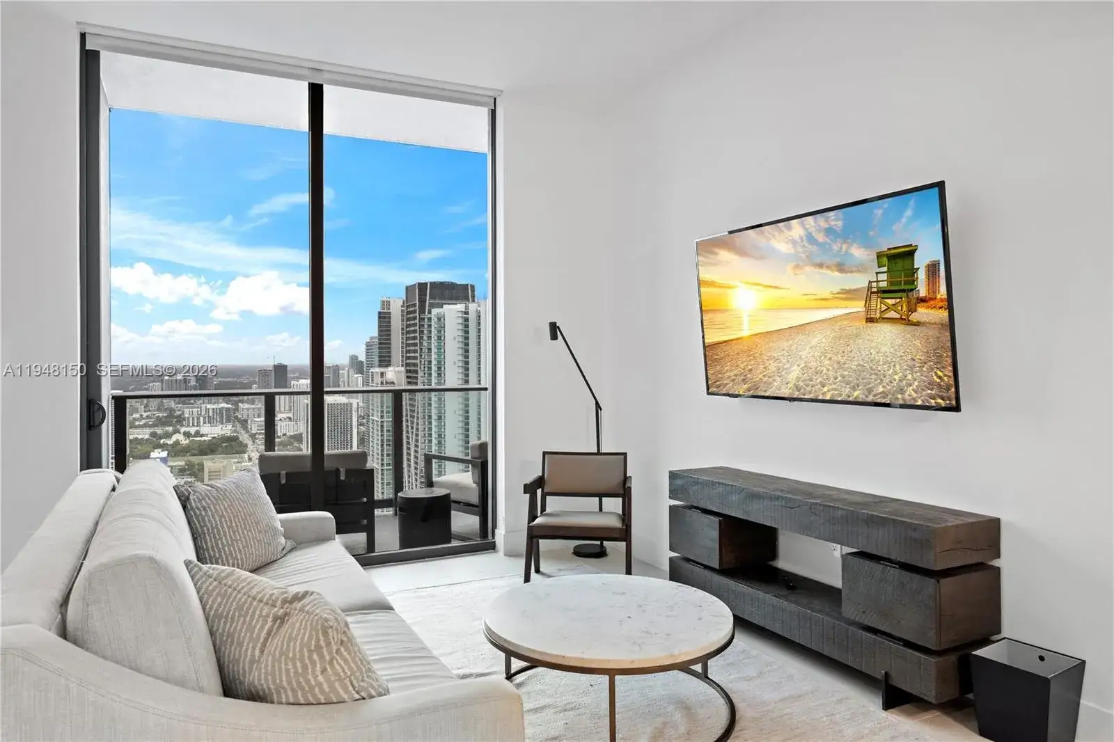 1 bedroom 1 bath Residential for sale at 159 NE 6th St # 5113, Miami FL 33132
