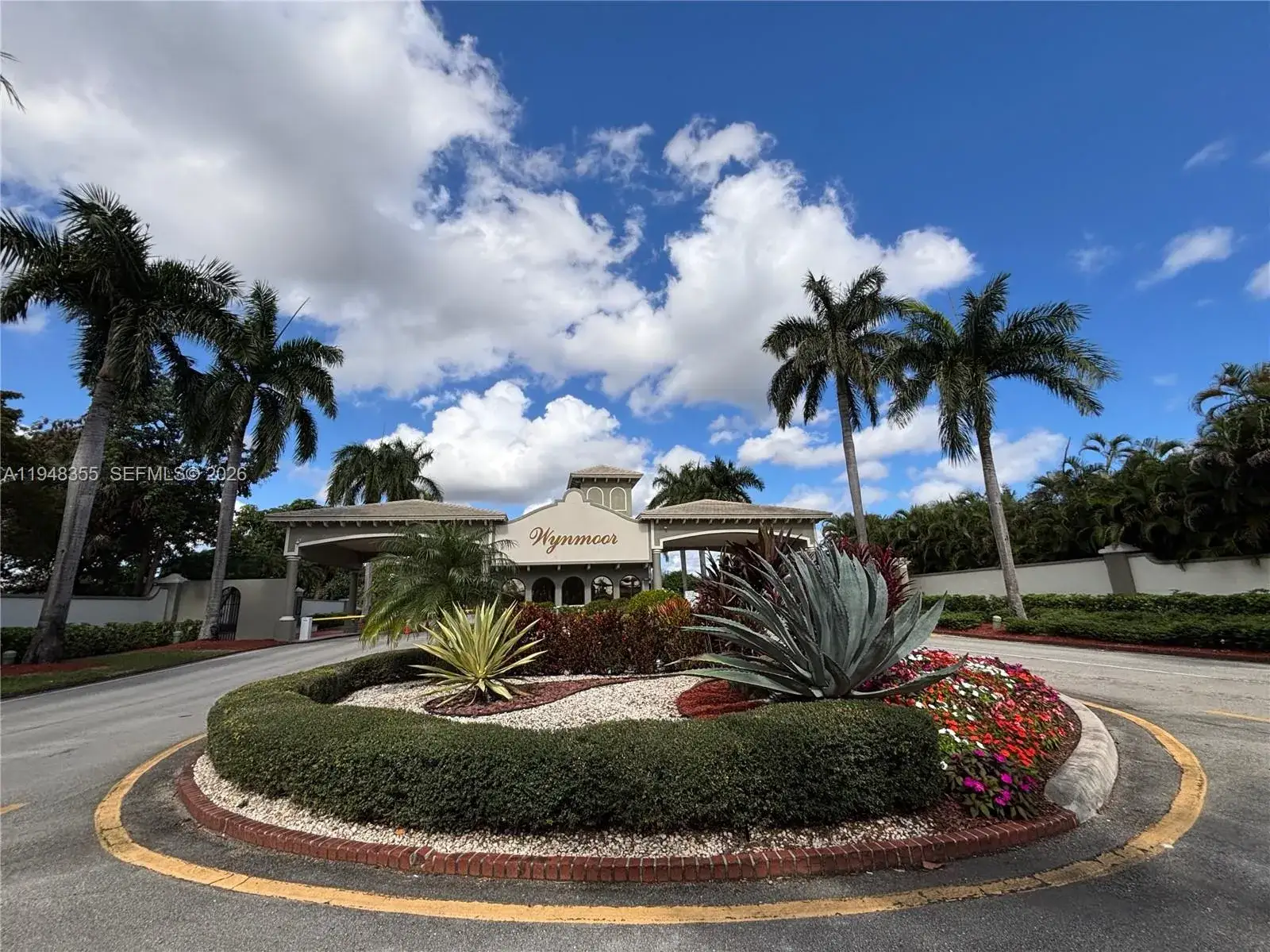1 bedroom 1 bath Residential for sale at 4602 Martinique Way # E3, Coconut Creek FL 33066