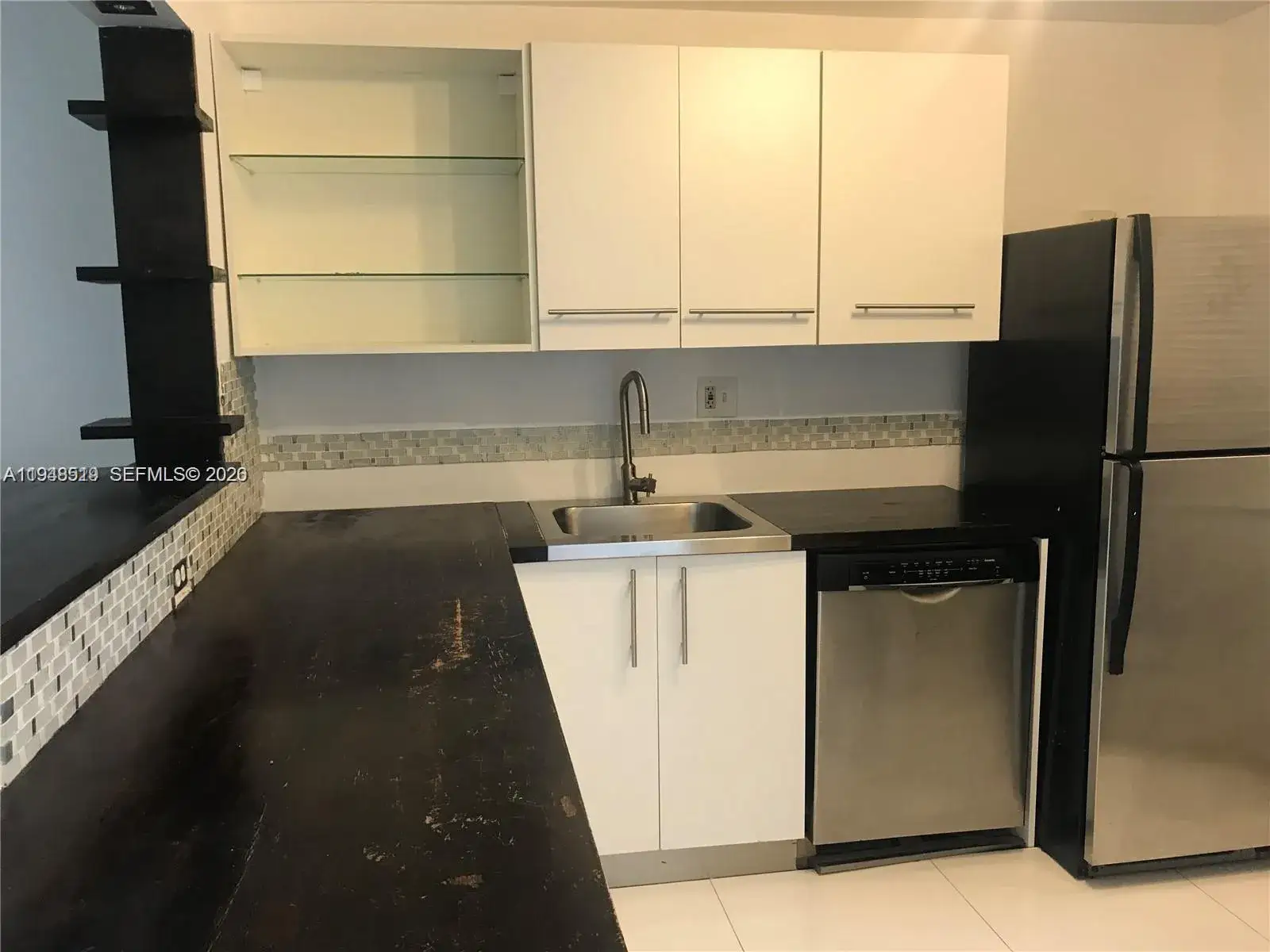 2 bedroom 2 bath Residential for sale at 8040 N Colony Cir N # 101, Tamarac FL 33321