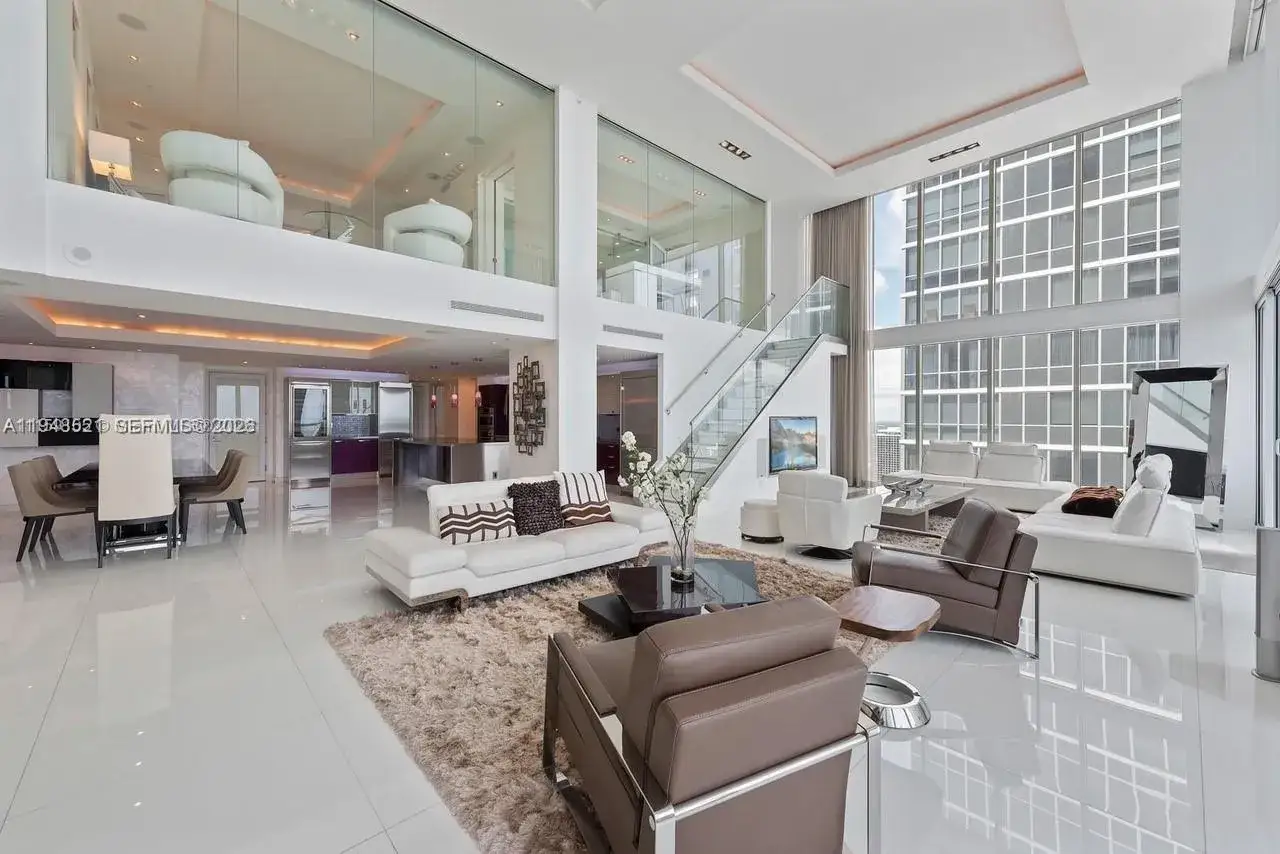 4 bedroom 5 bath Residential Lease for rent at 1040 Biscayne Blvd # 4403, Miami FL 33132