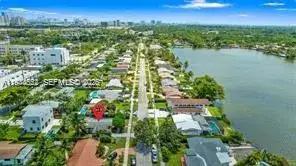 3 bedroom 3 bath Residential for sale at 21321 NE 25th Ct, Miami FL 33180