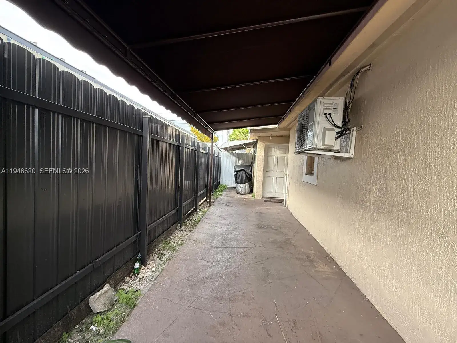 1 bedroom 1 bath Residential Lease for rent at 411 W 31st Pl # 2, Hialeah FL 33012