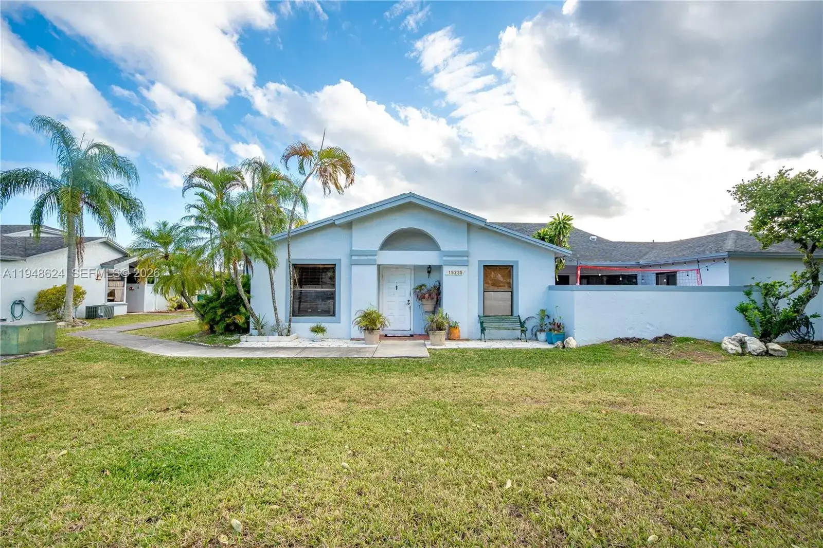 2 bedroom 2 bath Residential for sale at 15235 SW 64th Ter # 35, Miami FL 33193