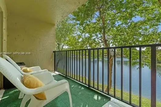 2 bedroom 2 bath Residential for sale at 15430 SW 82nd Ln # 625, Miami FL 33193