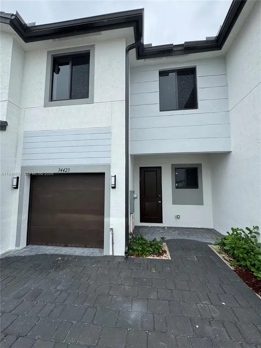 3 bedroom 2 bath Residential for sale at 34423 SW 189th Ct, Homestead FL 33034