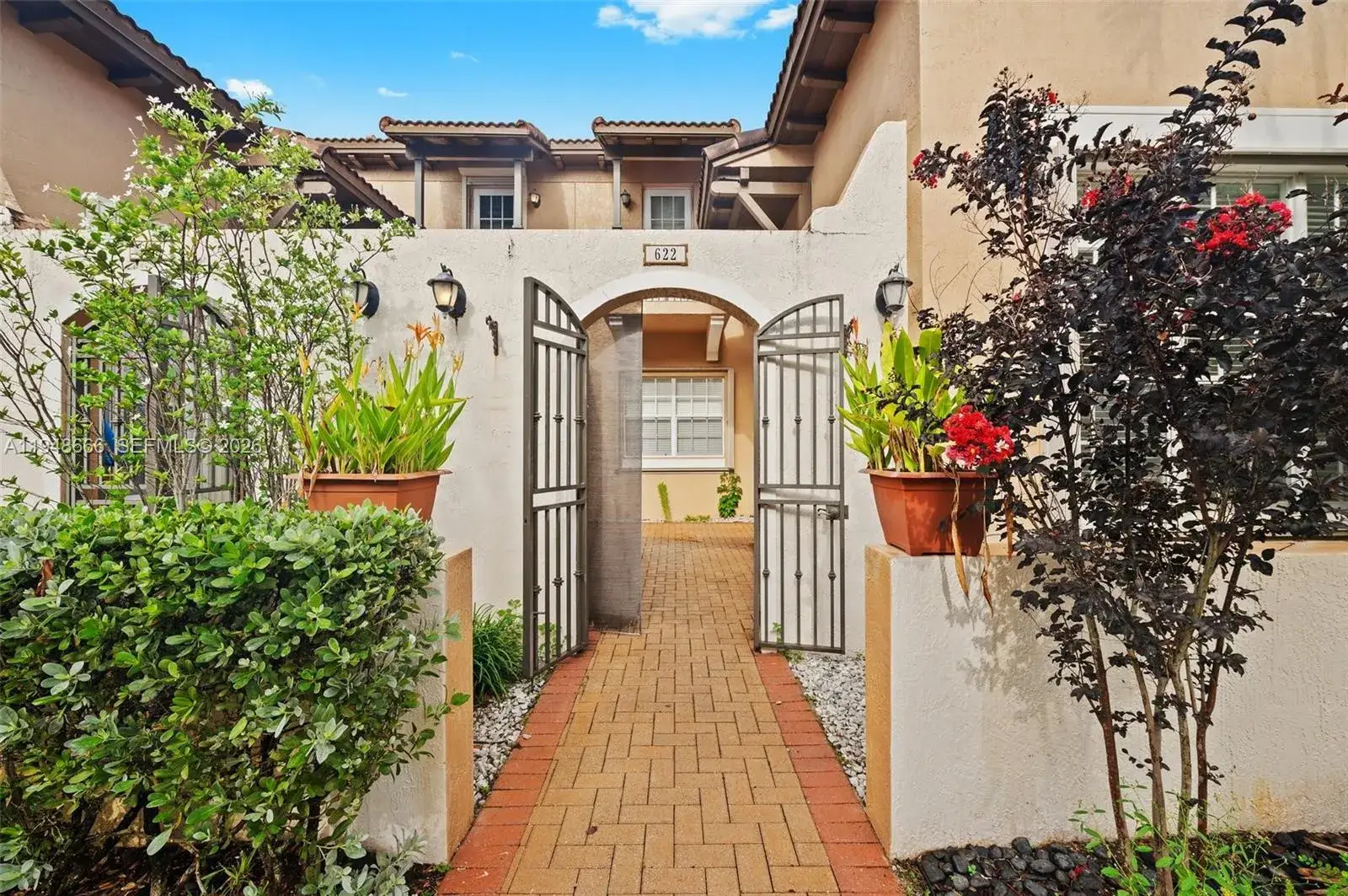 3 bedroom 3 bath Residential Lease for rent at 622 SW 147th Ter # 1, Pembroke Pines FL 33027